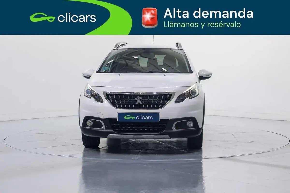 Usado Peugeot 2008 Allure 110 CV (80 kW) 2017 Blanco SUV