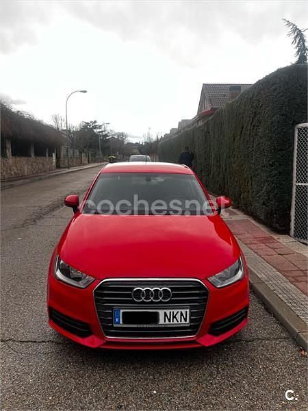 Usado Audi A1 Sportback 90 CV (66 kW) 2015 Rojo Utilitario