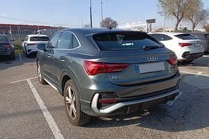Usado Audi Q3 Sportback S-Line 150 CV (110 kW) 2022 Gris metalizado SUV