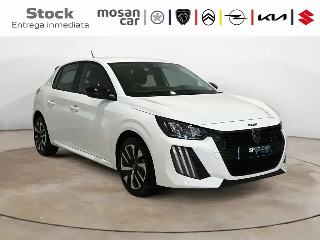Usado Peugeot 208 Active 75 CV (55 kW) 2023 Blanco banquise Utilitario