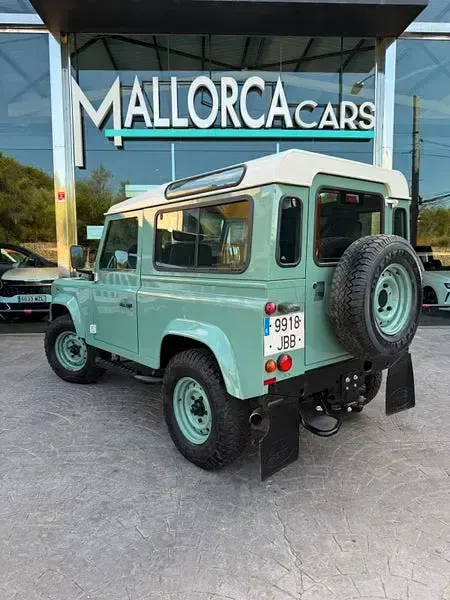 Usado Land Rover Defender SE 122 CV (89 kW) 2014 Azul Familiar
