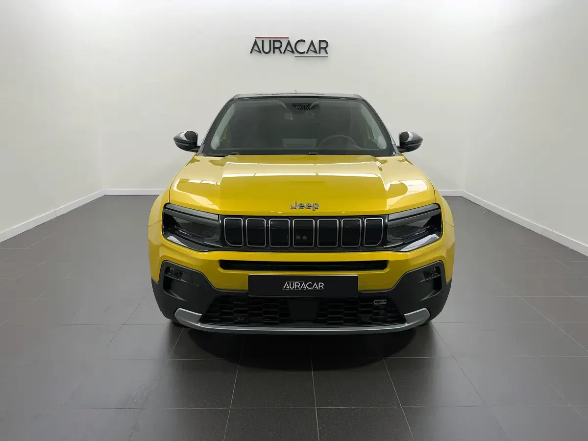 Usado Jeep Avenger Summit 100 CV (73 kW) 2023 Amarillo SUV