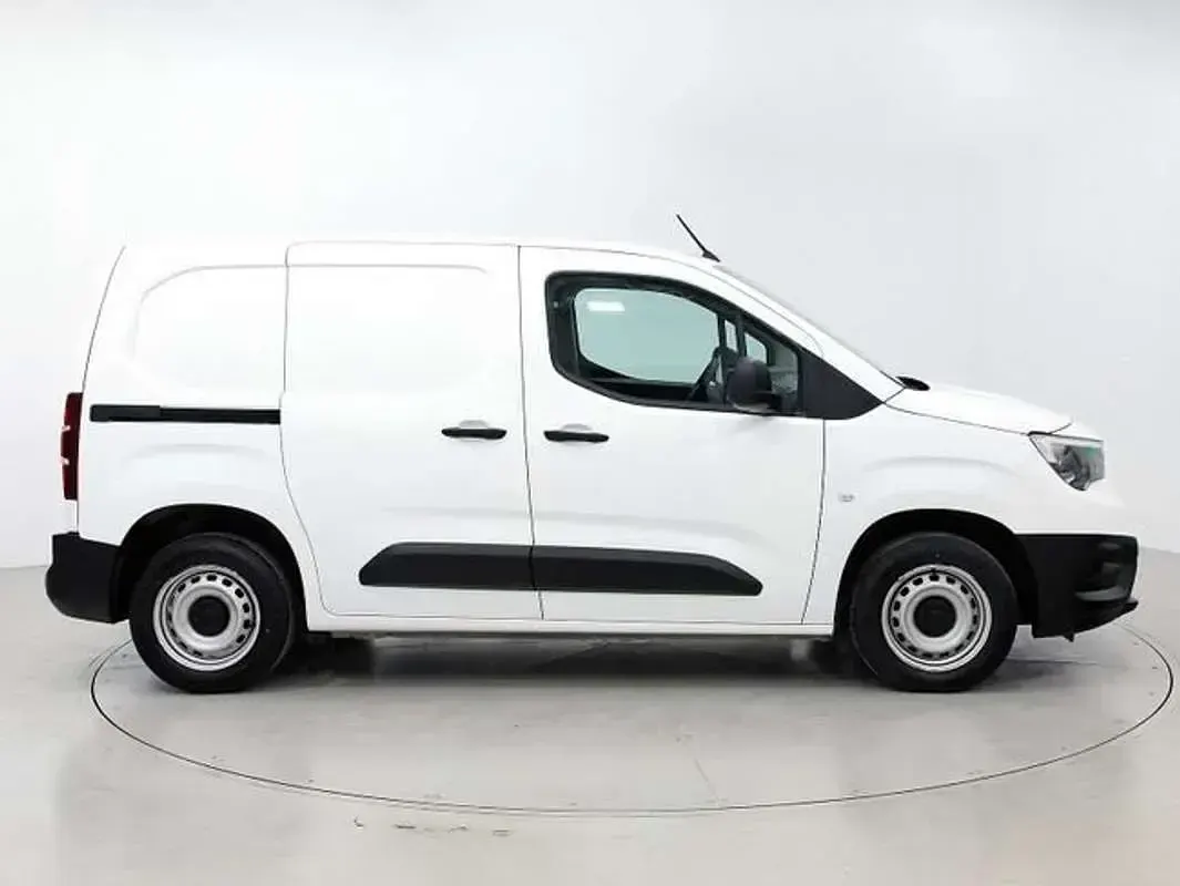 Usado Opel Combo 102 CV (75 kW) 2021 Blanco Monovolumen