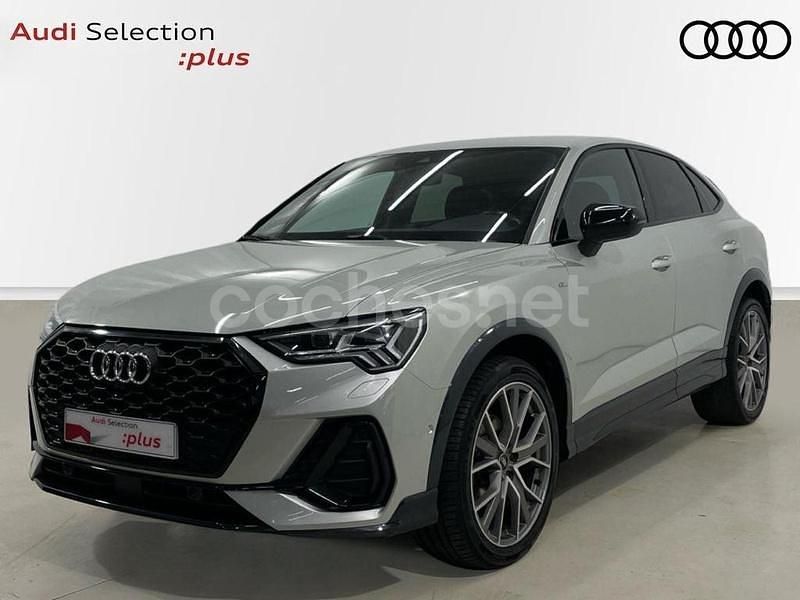 Gris / plata Usado 2022 Audi Q3 Sportback Ambiente SUV | 38.890 € (Precio justo) - Imagen 1/3