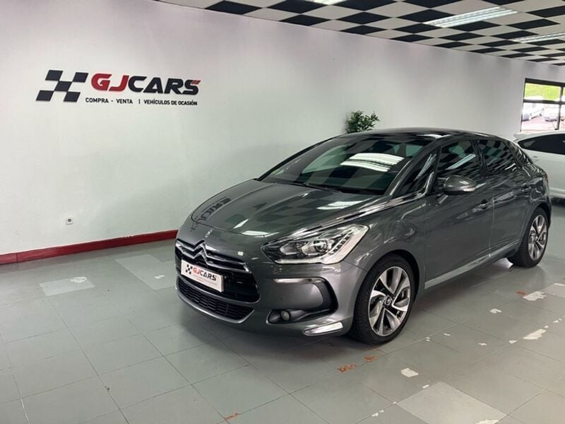 Gris Usado 2012 Citroën DS5 Style Utilitario | 13.900 € - Imagen 1/4
