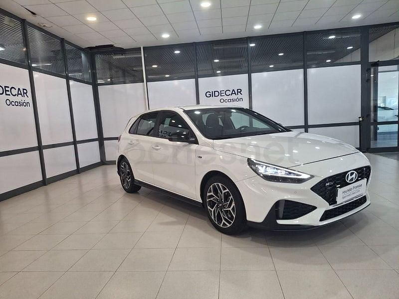 Usado Hyundai i30 N Line 100 CV (73 kW) 2025 Blanco Berlina