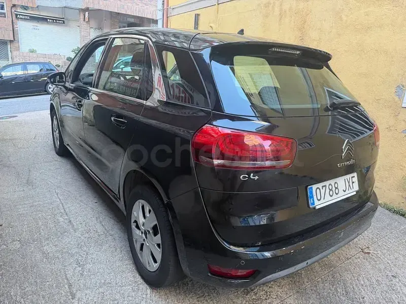 Usado Citroën C4 Picasso Feel 100 CV (73 kW) 2017 Negro Monovolumen