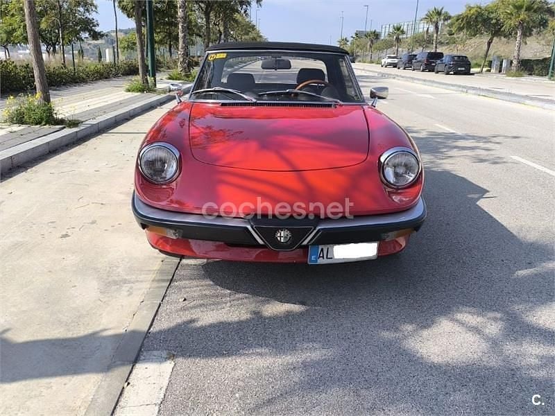 Usado Alfa Romeo Spider 128 CV (94 kW) 1986 Rojo Descapotable