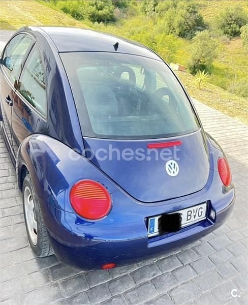 Usado VW New Beetle 102 CV (75 kW) 2002 Azul Utilitario