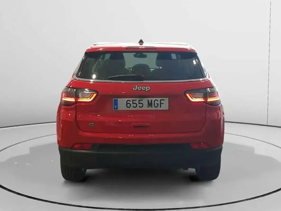 Usado Jeep Compass Night Eagle 131 CV (96 kW) 2023 Rojo SUV