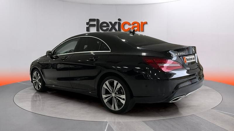 Usado Mercedes CLA220 177 CV (130 kW) 2017 Negro Berlina