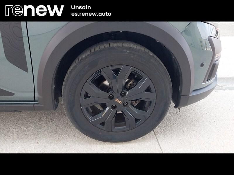 Usado Dacia Sandero Extreme 100 CV (73 kW) 2025 Verde Berlina