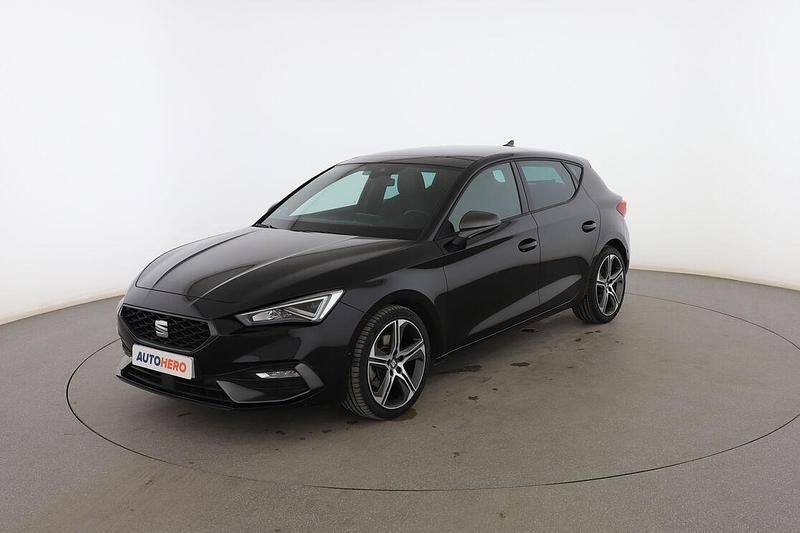 Negro Usado 2020 Seat Leon FR Utilitario | 22.499 € (Un poco caro) - Imagen 1/3