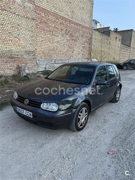 Usado VW Golf IV 110 CV (80 kW) 2003 Negro Berlina