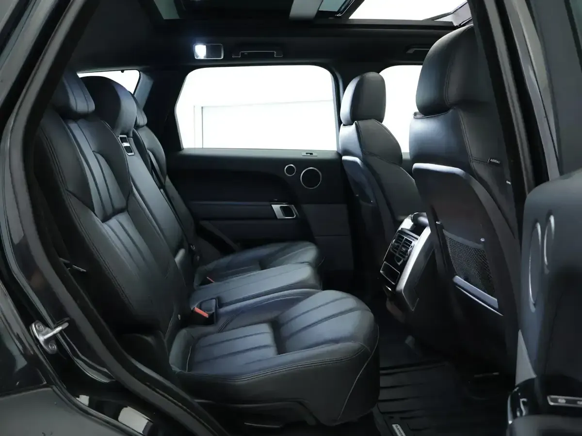 Usado Land Rover Range Rover HSE Dynamic 306 CV (225 kW) 2016 Negro SUV