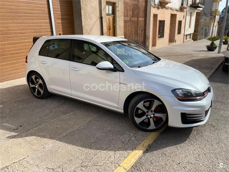 Usado VW Golf VII GTI 230 CV (169 kW) 2014 Blanco Berlina