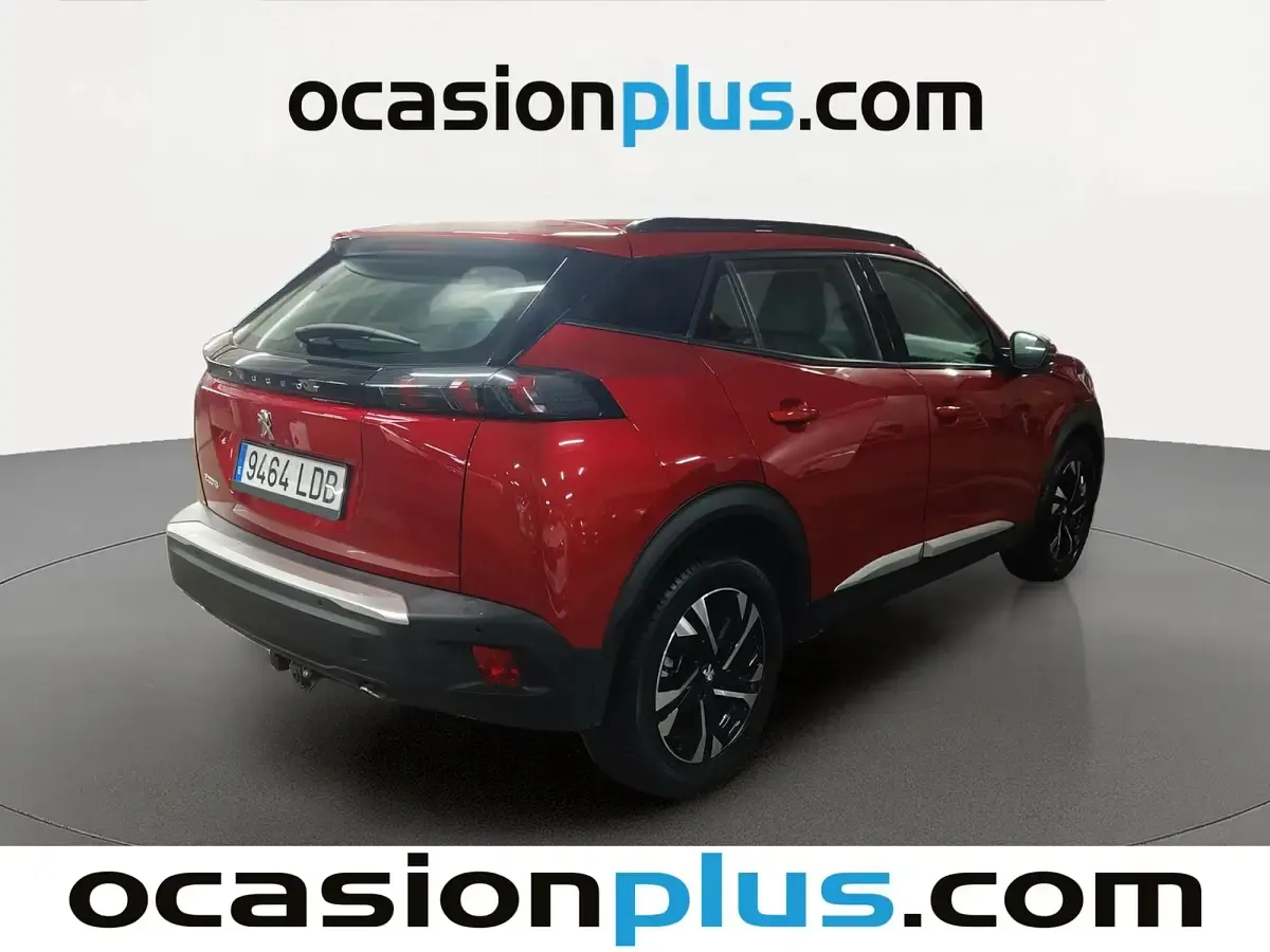 Usado Peugeot 2008 Allure 131 CV (96 kW) 2019 Rojo SUV