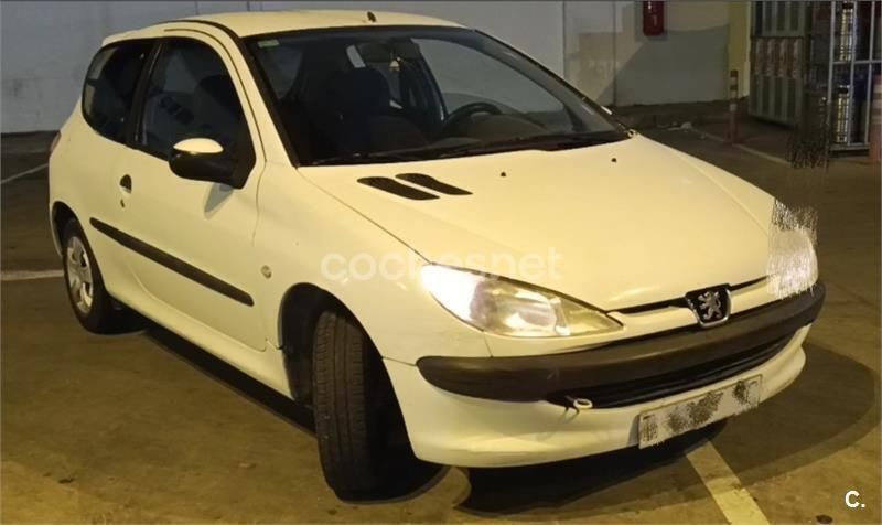 Blanco Usado 2000 Peugeot 206 Berlina | 2000 € (Precio justo) - Imagen 1/3
