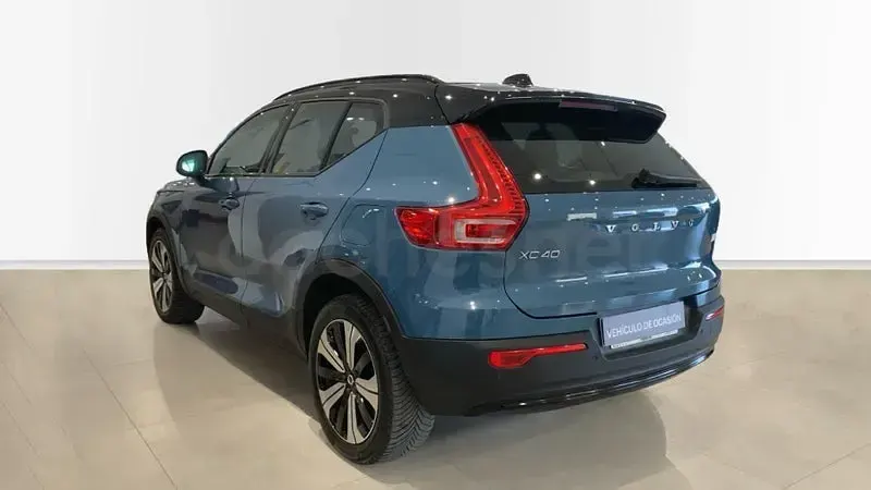Usado Volvo XC40 Plus 169 kW (231 CV) 2022 Eléctrico SUV