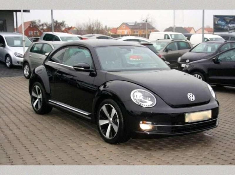 Usado VW Beetle R-line 140 CV (102 kW) 2012 Negro Utilitario