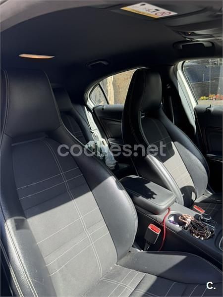 Usado Mercedes A180 Style 109 CV (80 kW) 2013 Blanco Berlina