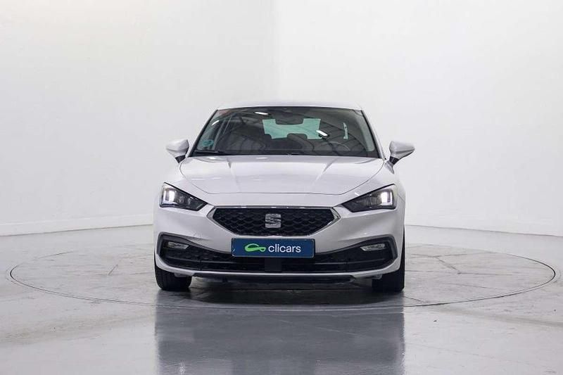 Usado Seat Leon Style 131 CV (96 kW) 2020 Blanco Utilitario