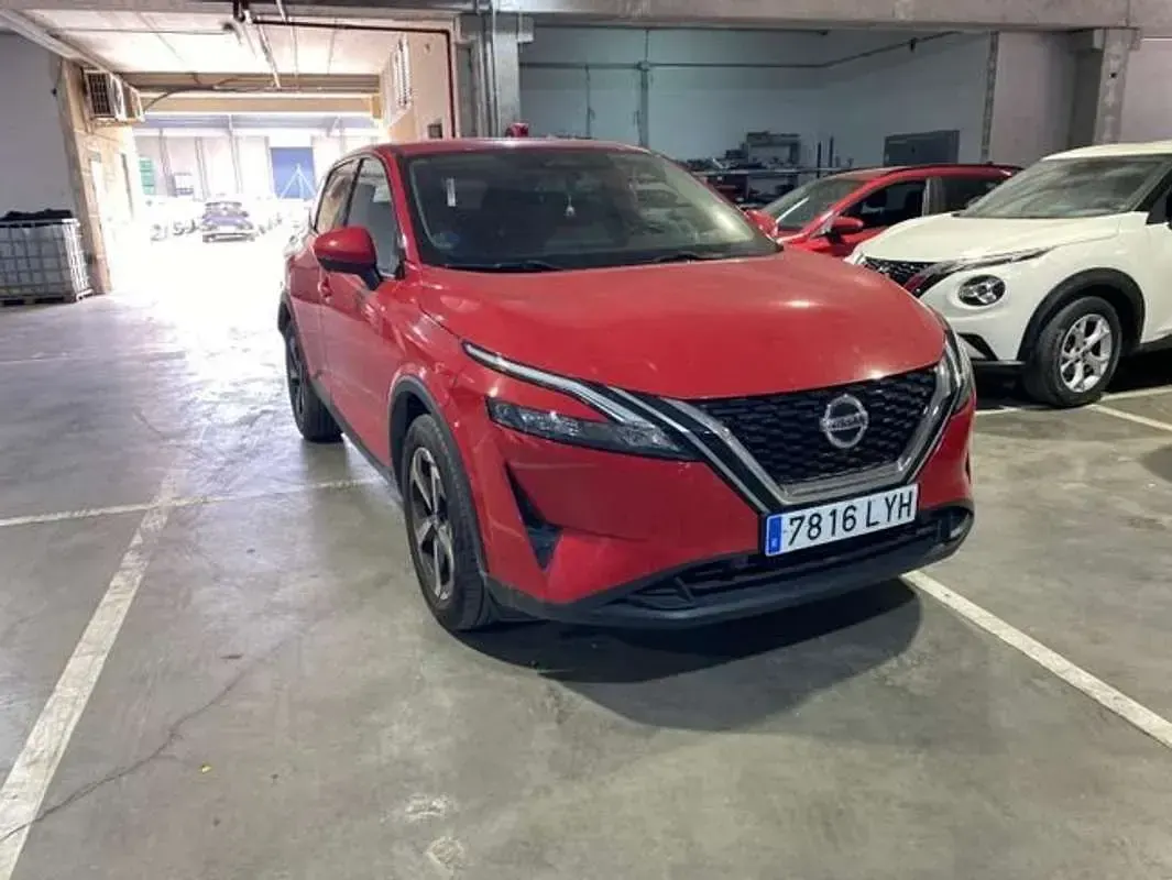 Usado Nissan Qashqai 140 CV (102 kW) 2022 Rojo SUV