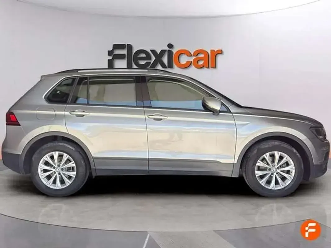 Usado VW Tiguan Advance 131 CV (96 kW) 2019 Beige SUV