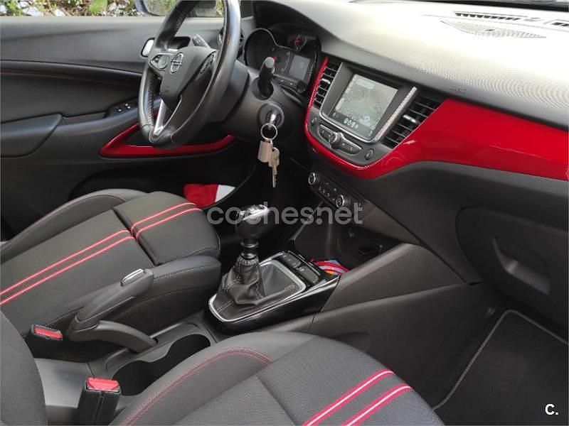 Usado Opel Crossland X GS Line 110 CV (80 kW) 2021 Blanco SUV