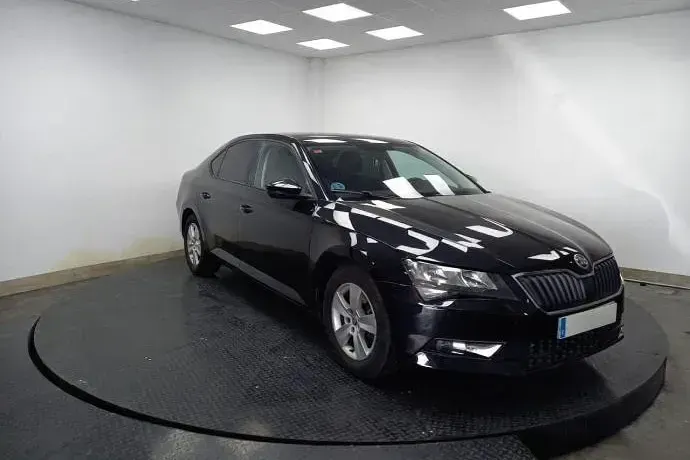 Usado Skoda Superb 150 CV (110 kW) 2018