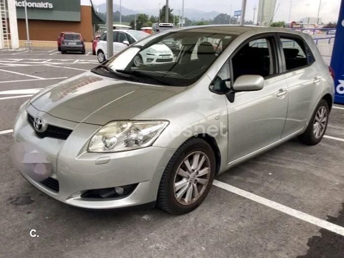 Gris / plata Usado 2007 Toyota Auris Sol Berlina | 3499 € (Buen precio) - Imagen 1/4