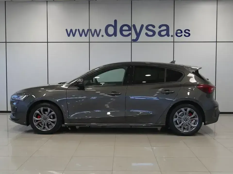 Usado Ford Focus ST-Line 125 CV (91 kW) 2023 Gris Berlina