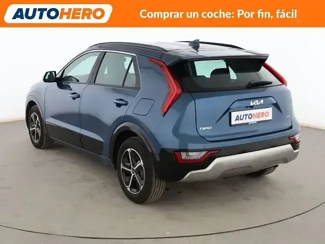 Käytetty Kia Niro 141 HP (103 kW) 2023 Sininen Katumaasturi