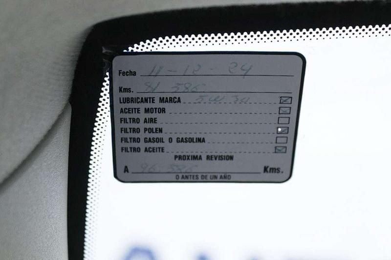 Usado Citroën C4 Cactus Feel 92 CV (67 kW) 2015 Gris Utilitario