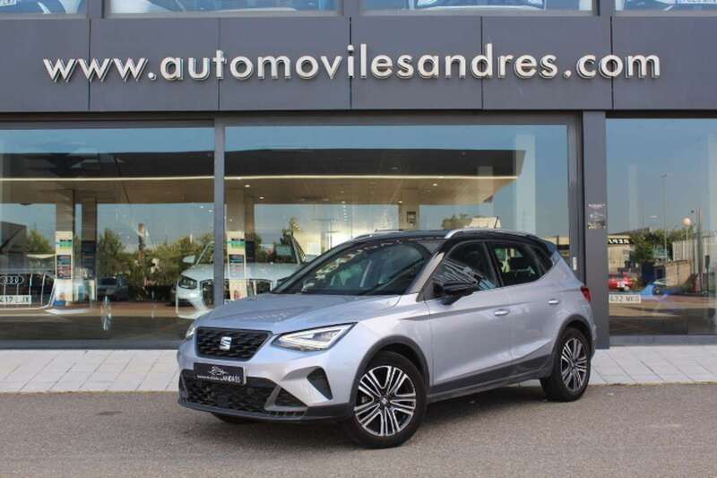 Plateado Usado 2024 Seat Arona FR SUV | 18.500 € (Buen precio) - Imagen 1/4