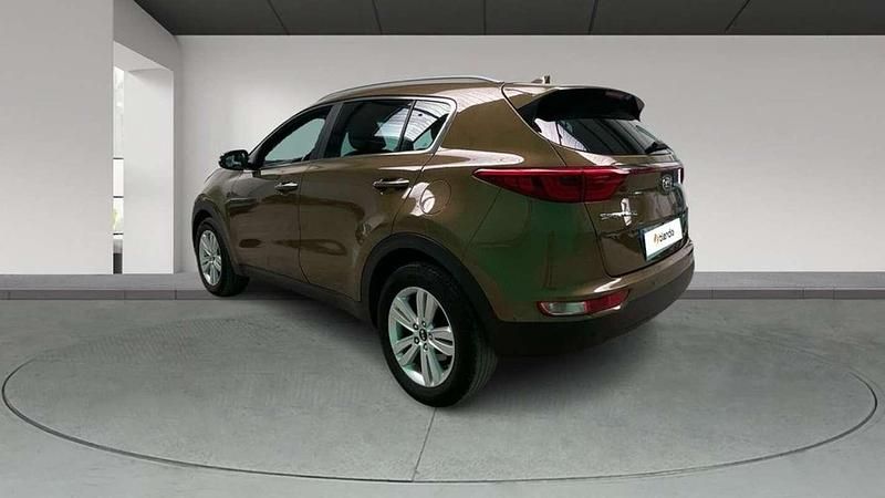 Usado Kia Sportage 116 CV (85 kW) 2016 Marrón SUV