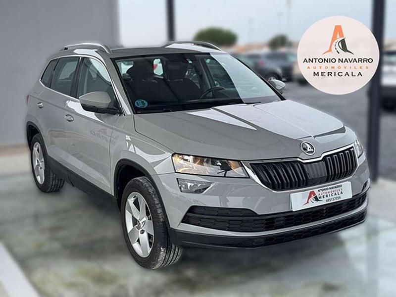Usado Skoda Karoq 150 CV (110 kW) 2021 Gris SUV