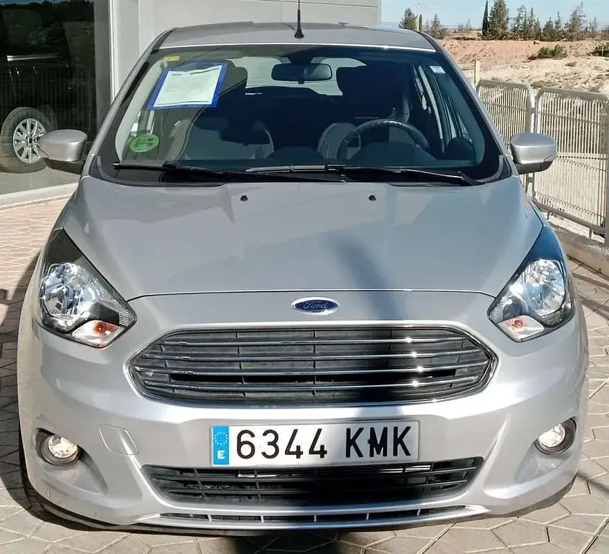 Usado Ford Ka Plus Ultimate 86 CV (63 kW) 2018 Utilitario