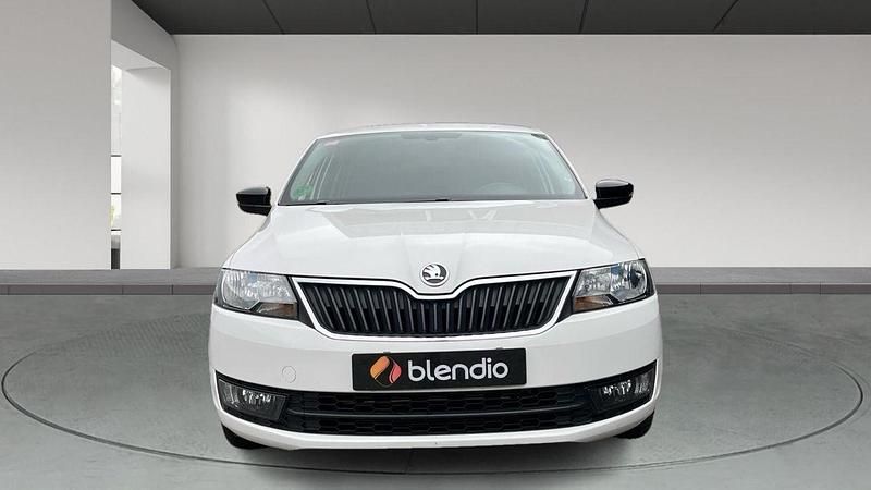 Usado Skoda Rapid Ambition 90 CV (66 kW) 2017 Blanco Utilitario