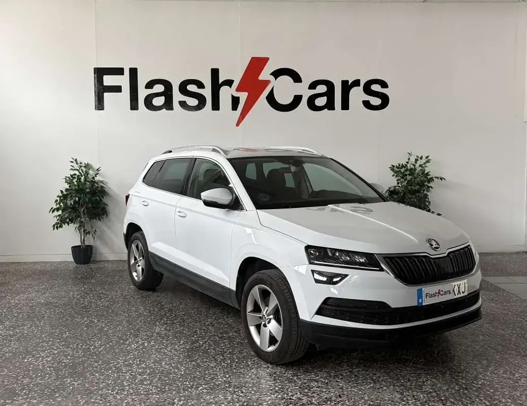 Usado Skoda Karoq Ambition 116 CV (85 kW) 2019 Blanco SUV