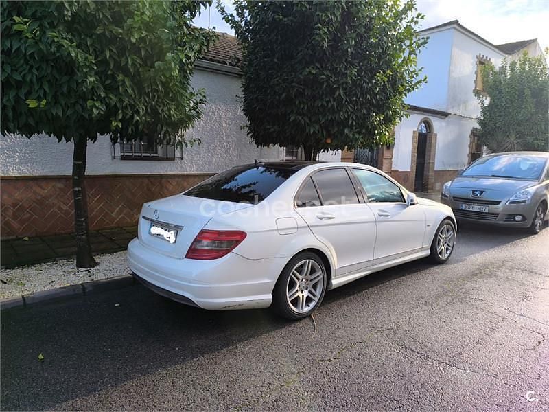Usado Mercedes C200 Avantgarde 163 CV (119 kW) 2008 Blanco Berlina