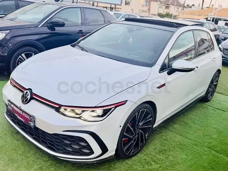 Usado VW Golf VIII GTI 245 HP (180 kW) 2021 Branco Sedan