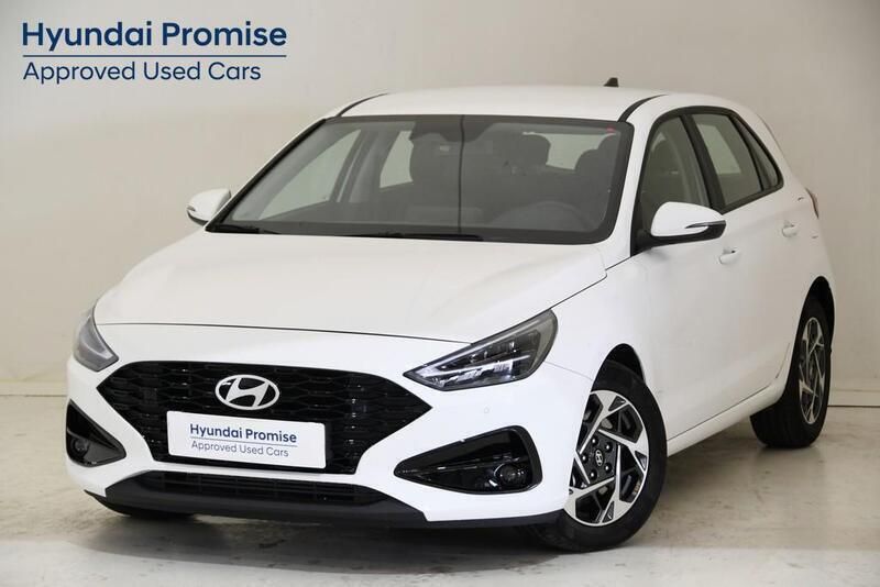 Atlas white Usado 2024 Hyundai i30 | 23.300 € (Caro) - Imagen 1/4