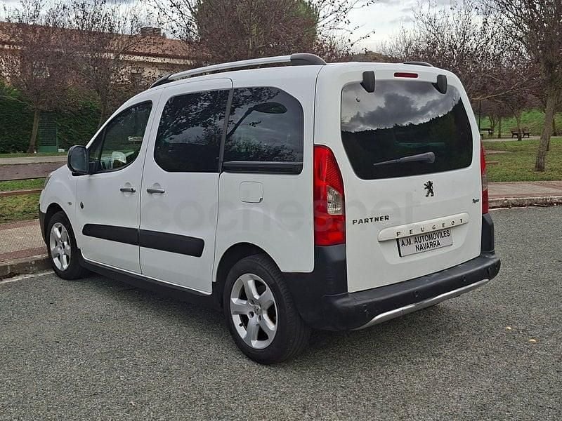 Usado Peugeot Partner Tepee Outdoor 110 CV (80 kW) 2009 Blanco Monovolumen