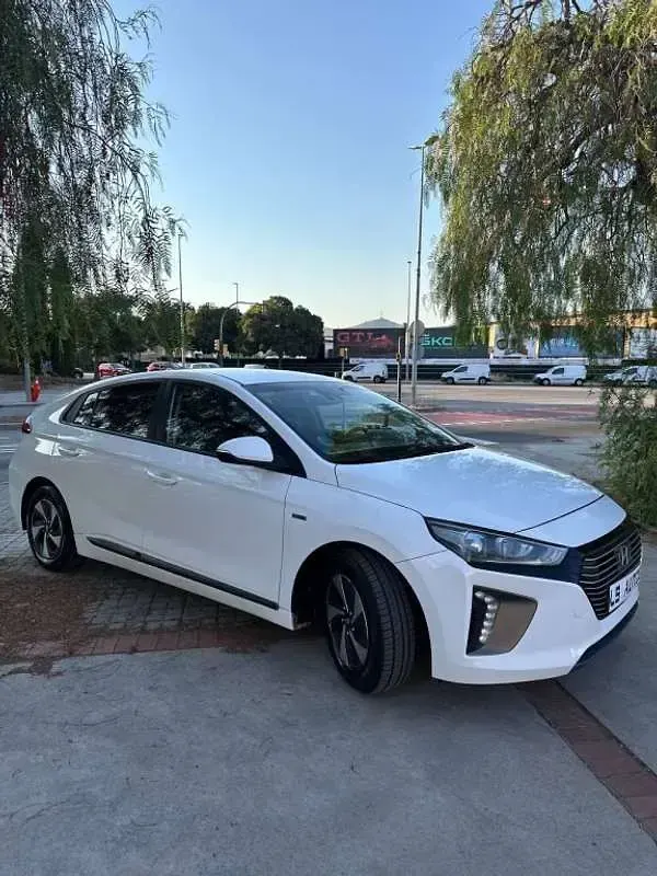 Usado Hyundai Ioniq 141 CV (103 kW) 2019 Blanco Utilitario