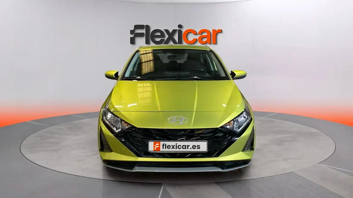 Usado Hyundai i20 101 CV (74 kW) 2024 Amarillo Utilitario