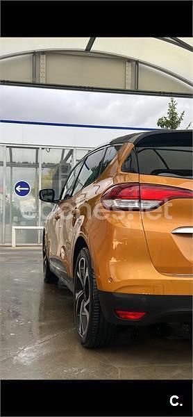 Usado Renault Scénic III Edition One 130 CV (95 kW) 2016 Naranja Monovolumen
