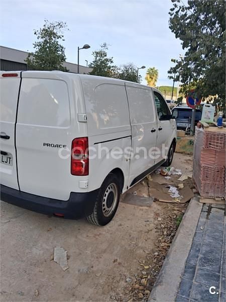 Usado Toyota Proace City City 102 CV (75 kW) 2020 Blanco Monovolumen