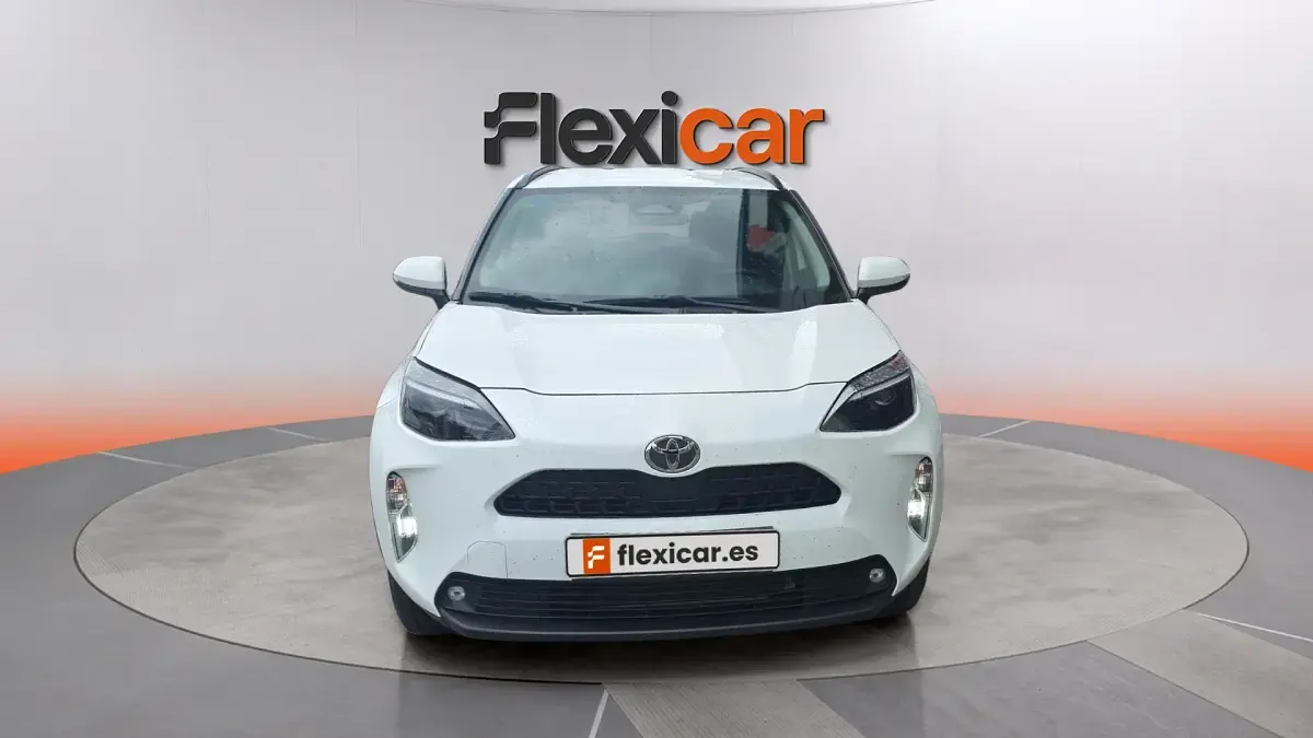 Usado Toyota Yaris Business Edition 130 CV (95 kW) 2025 Blanco Utilitario