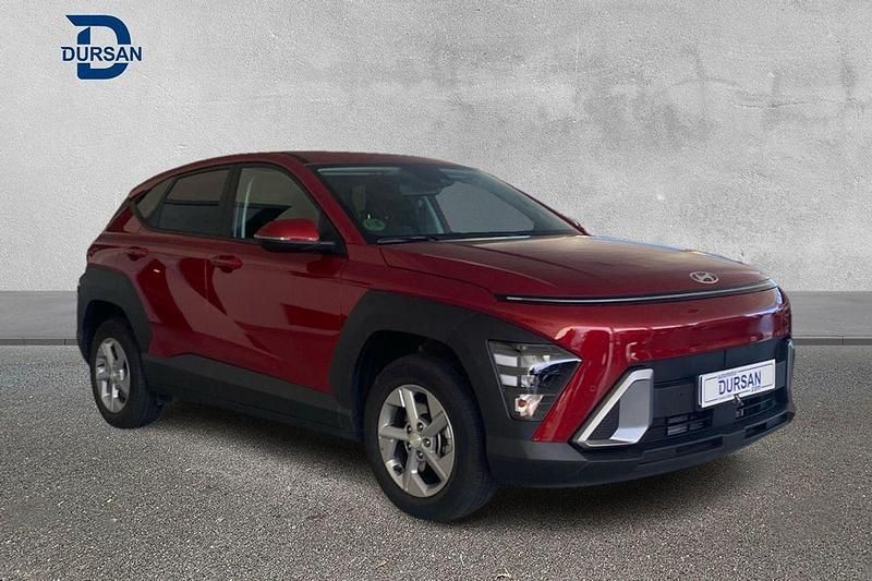 Usado Hyundai Kona 100 CV (73 kW) 2025 Rojo SUV